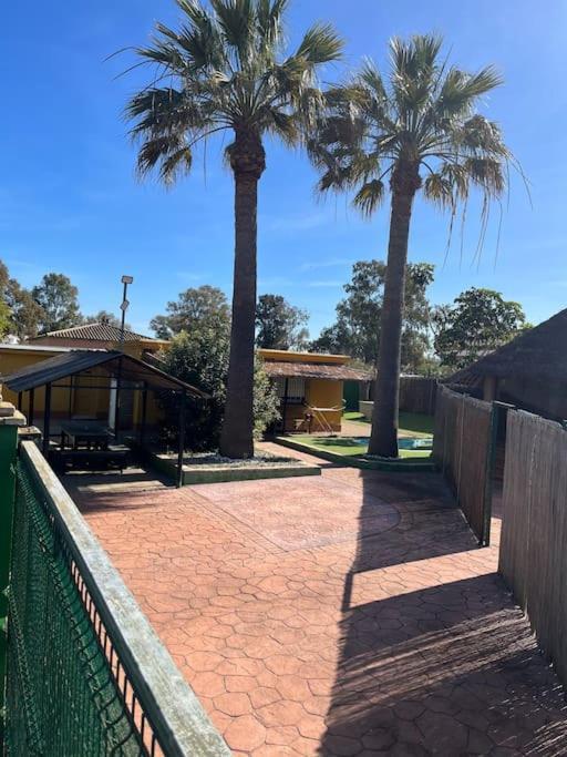 Chalet A 2 Kilometros De La Playa Chiclana de la Frontera Luaran gambar
